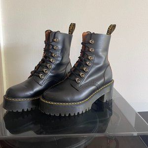 DR MARTENS LEONA WOMEN'S VINTAGE SMOOTH LEATHER HEELED BOOTS